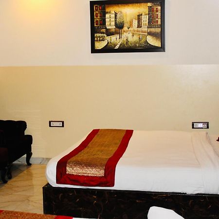 Hotel Airport Inn Near Delhi Airport New Delhi Buitenkant foto